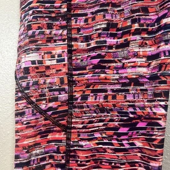 Lululemon Fast and Free Tight II Leggings 25" *Nulux Size 6 - Picture 4 of 10